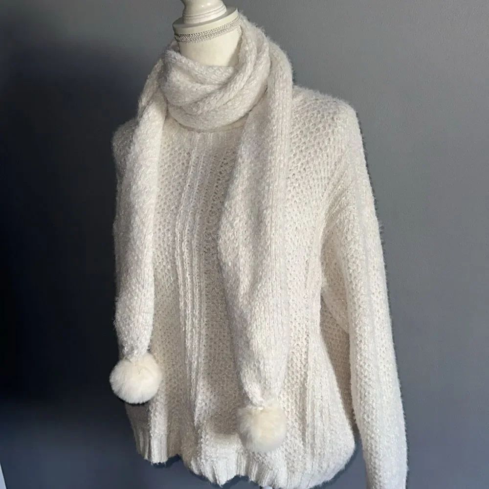 Hem & Thread Sweater and Scarf Set! - Picture 2 of 10